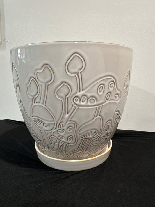 10” white mushroom print planter with attached saucer