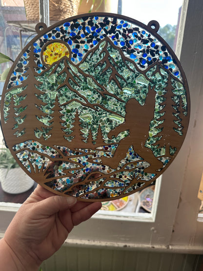 Summer crushed glass suncatchers at Wandering Roots 7/24/26