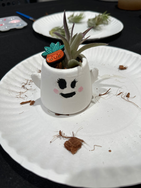 Little Gardeners Paint a mini Halloween Planter 10/17/26