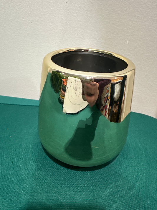 3” gold tapered planter