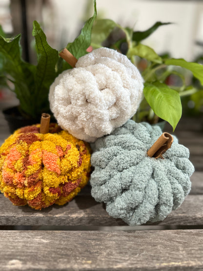 Fluffy Crochets mini pumpkins