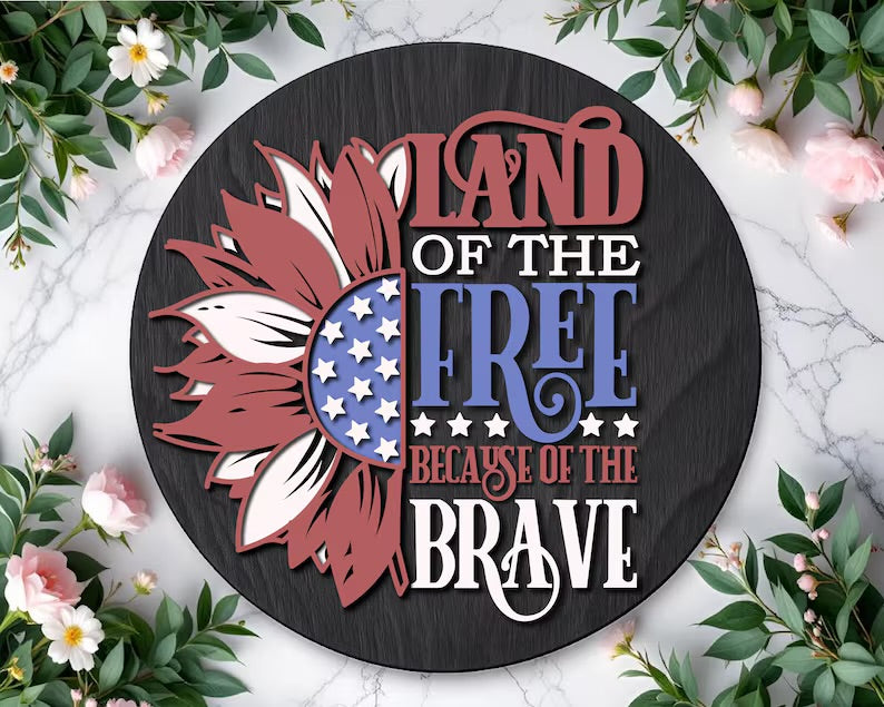 Patriotic wooden door hangers at Wandering Roots 6/6/26