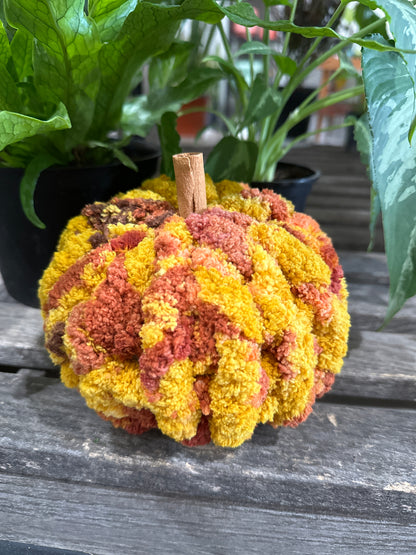 Fluffy Crochets mini pumpkins